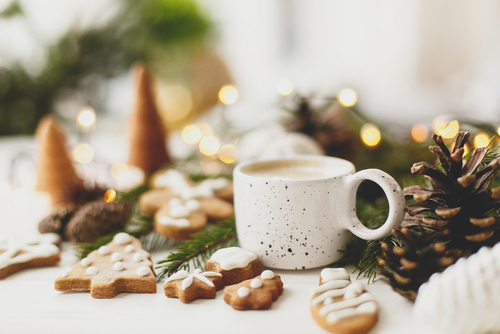 Christmas,Gingerbread,Cookies,,Coffee,In,Stylish,White,Cup,,Pine,Cones